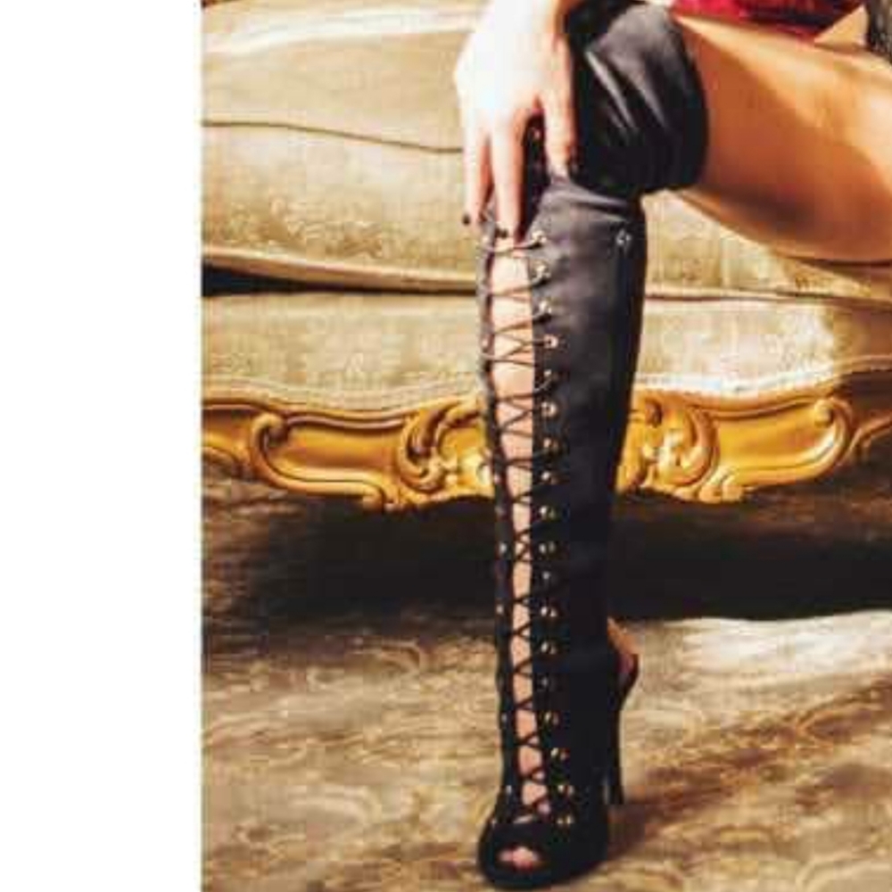 Knee High Lace Up Boots - Breckelles